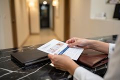 Combien coûte une blépharoplastie ? Paupières supérieures, inférieures, combinées et facteurs de prix